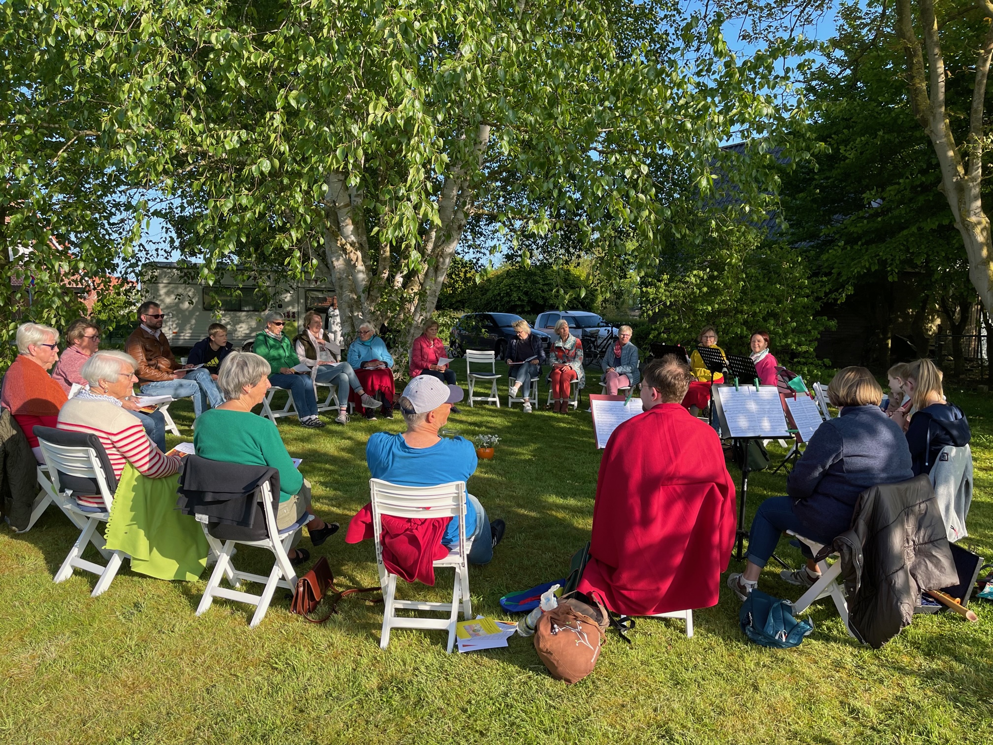 Taize-Andacht im Pastoratsgarten