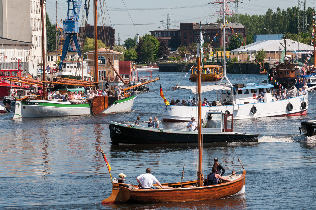 Binnenhafenfest Parade
