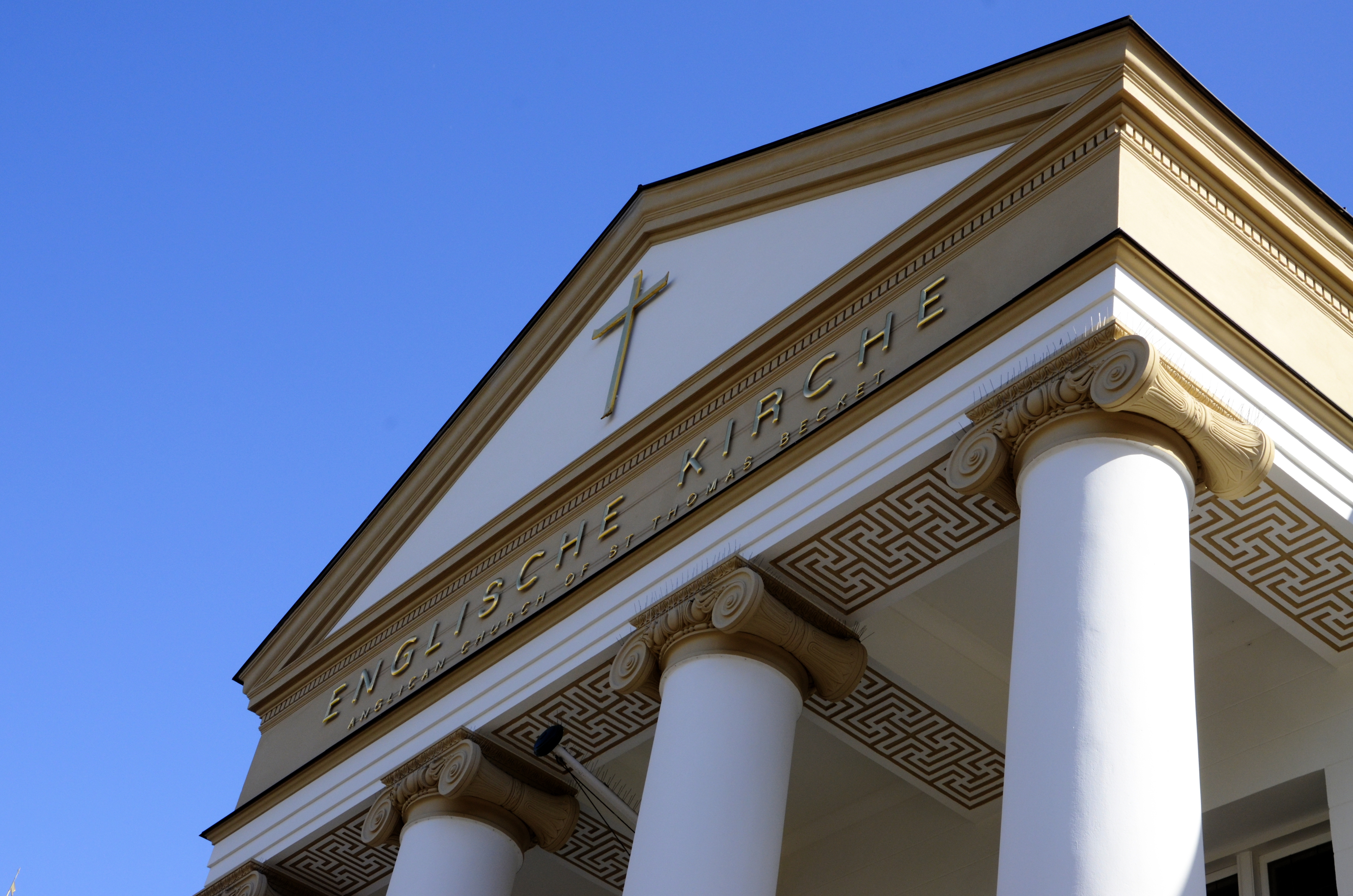 English Church - Anglican Church of St Thomas Becket