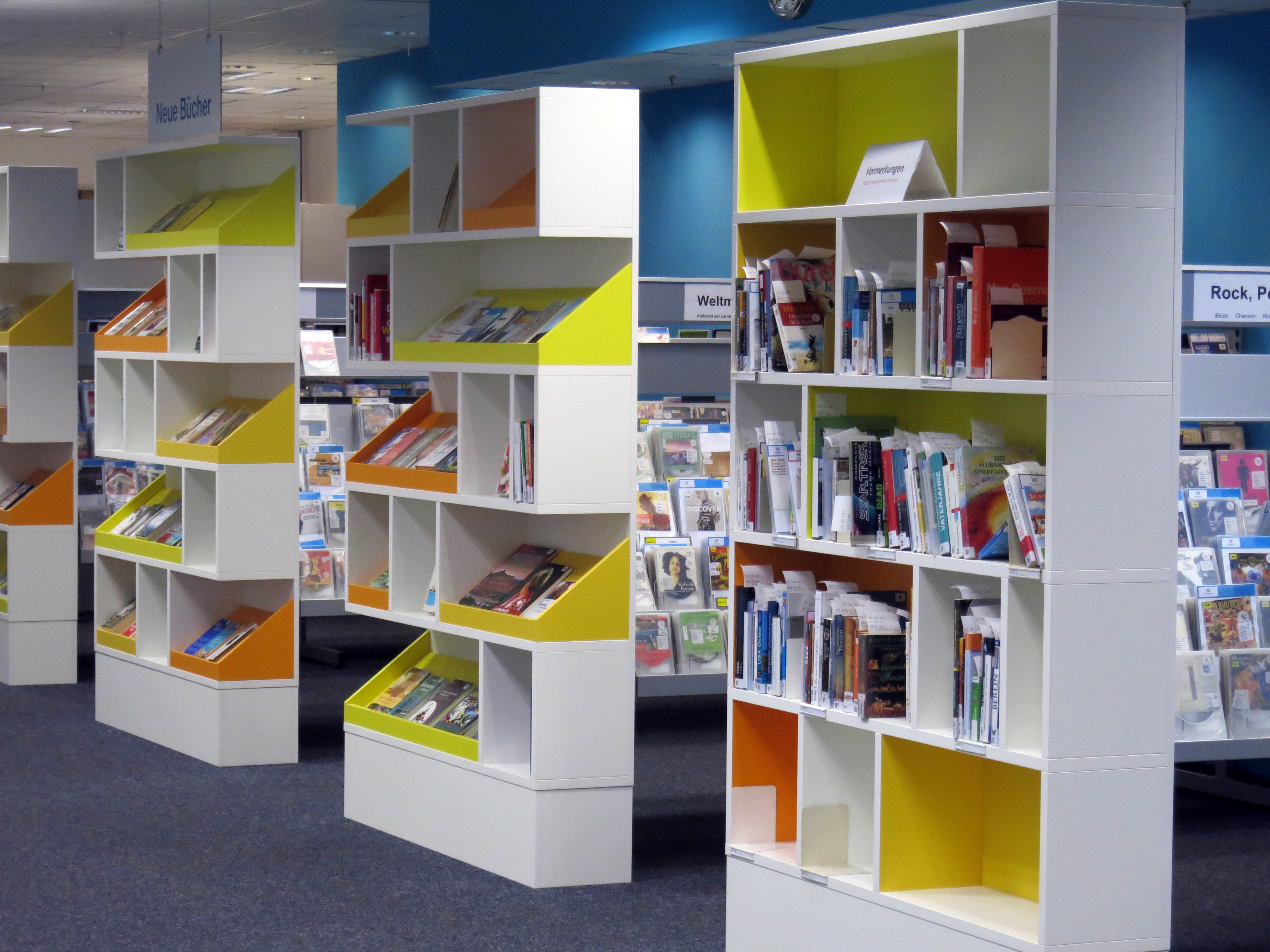 Altona Public Library