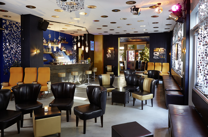 Cascadas Bar