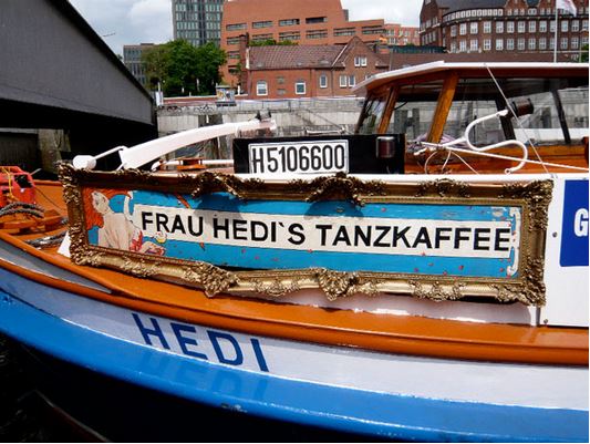 Frau Hedis Tanzkaffee