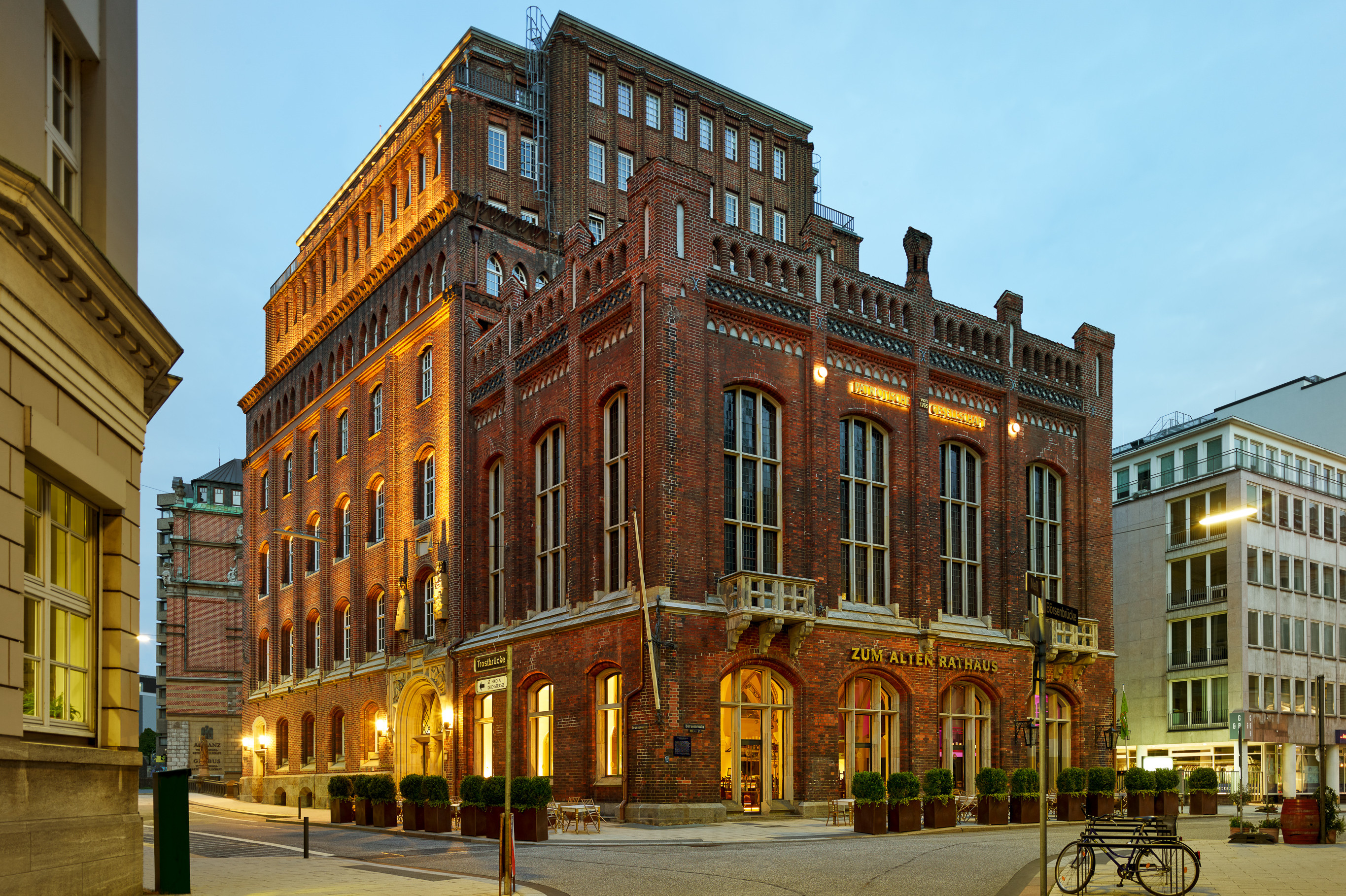 Meeting point: House of the Patriotic Society