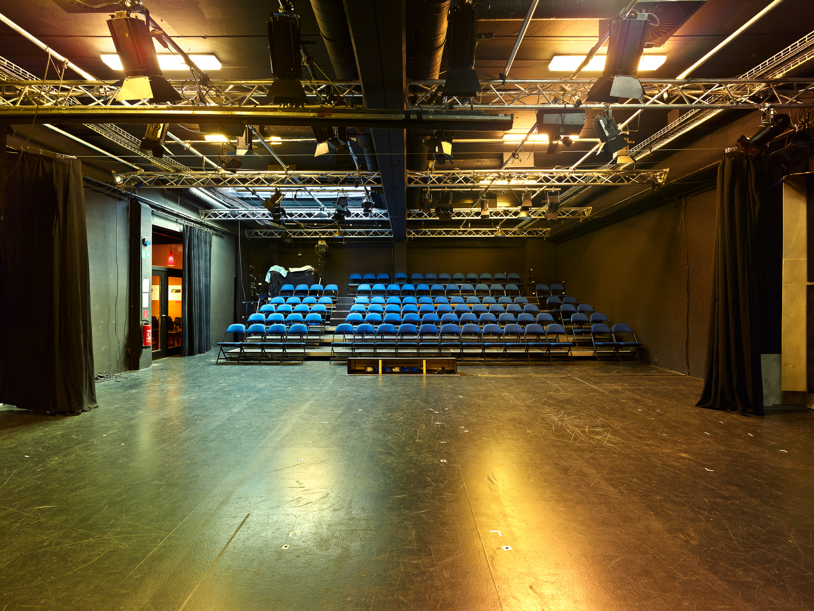 Lichthof Theater