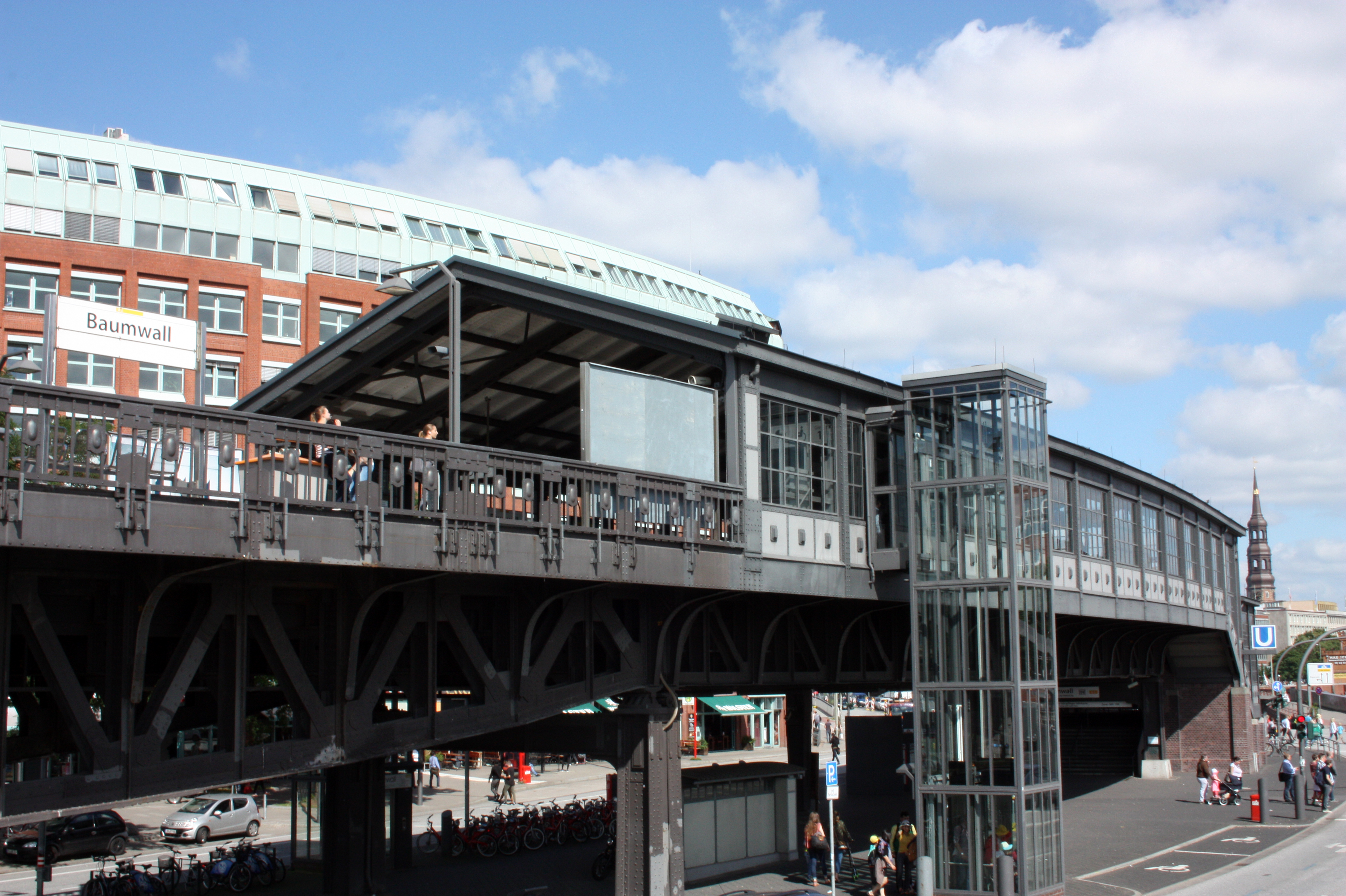 U-Bahnhof Baumwall