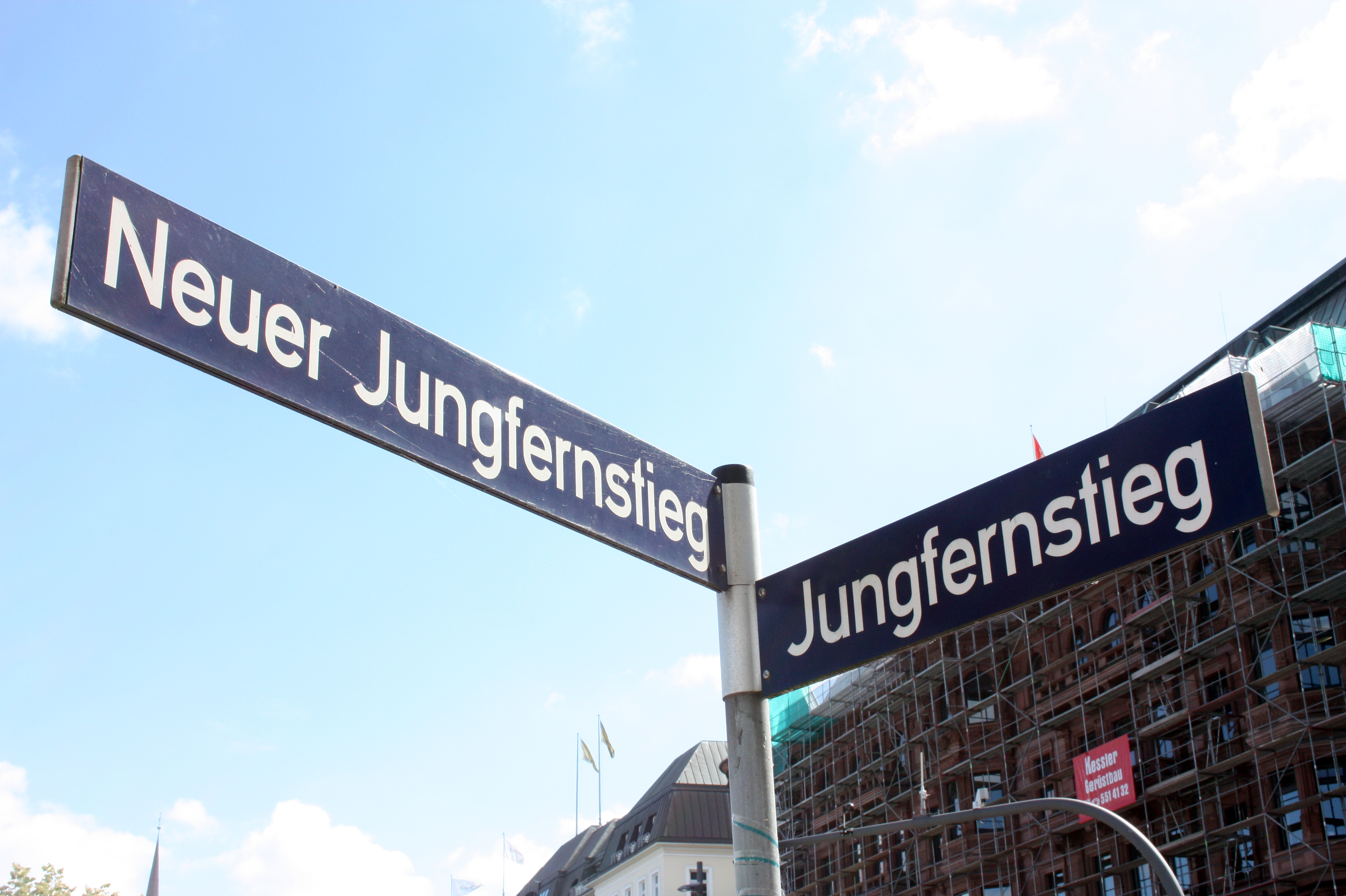 Meeting point: Jungfernstieg / Neuer Jungfernstieg