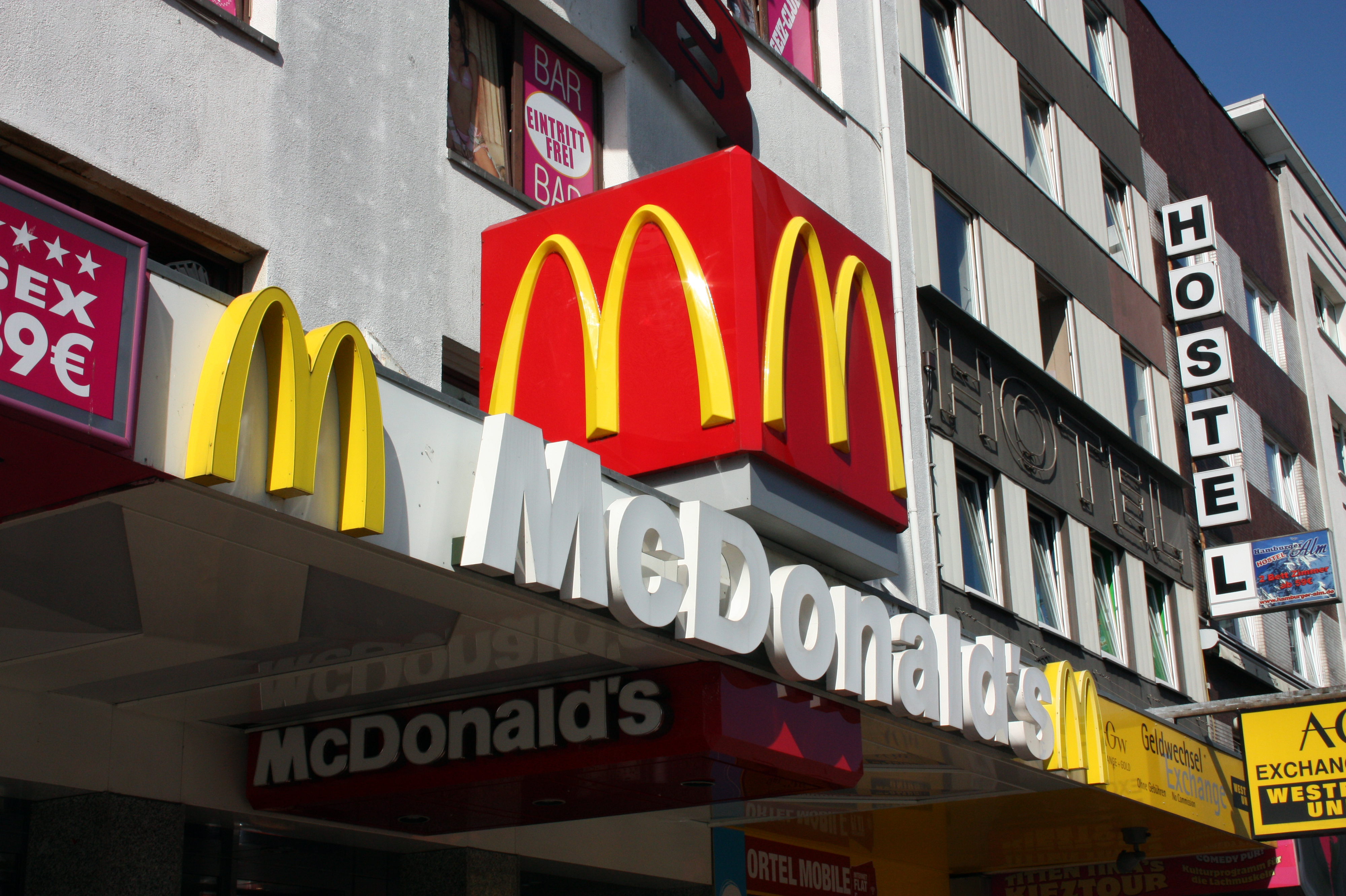 Meeting point: McDonald's Reeperbahn