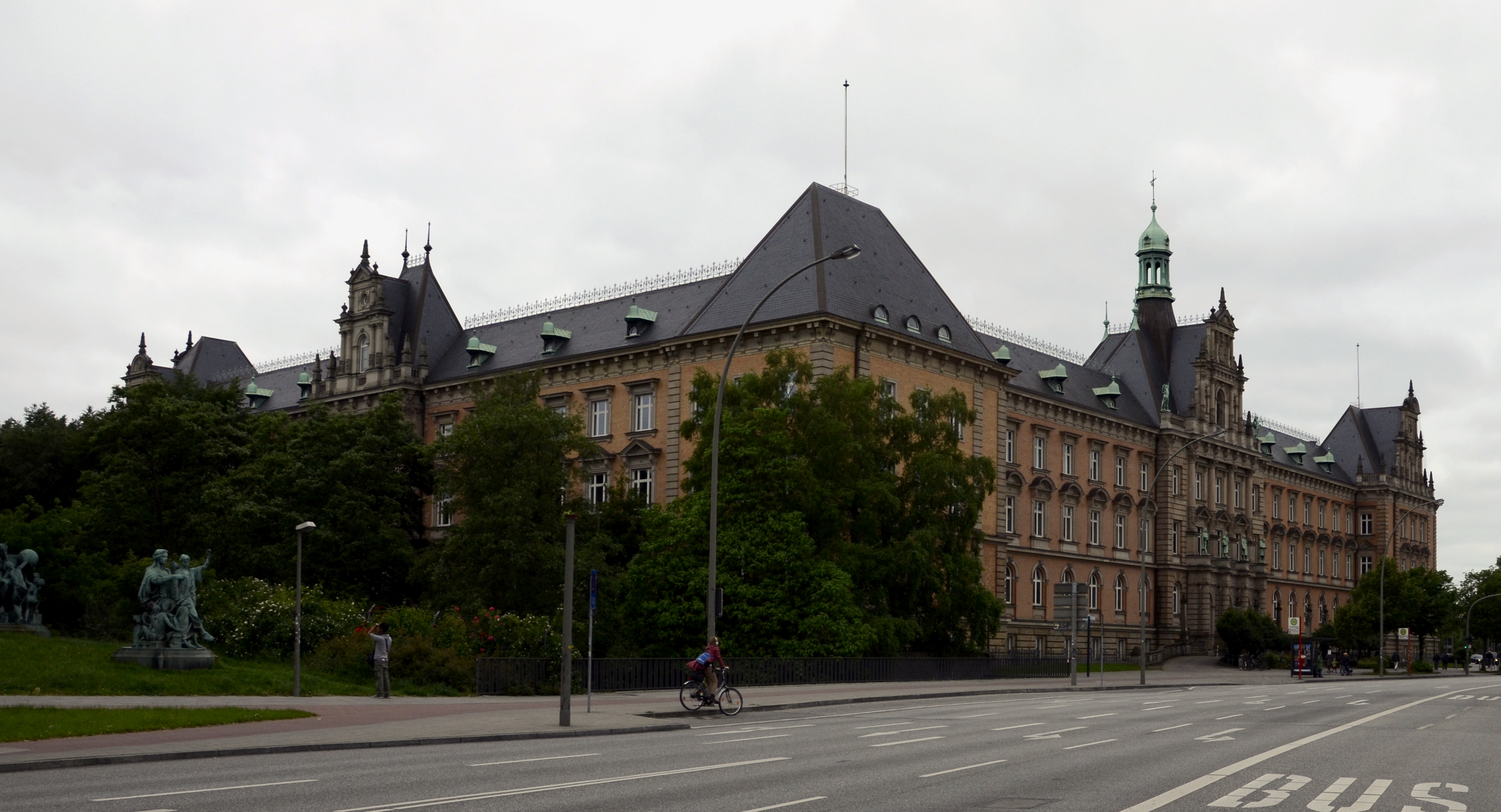 Civil Justice Building (Land Registry Hall)
