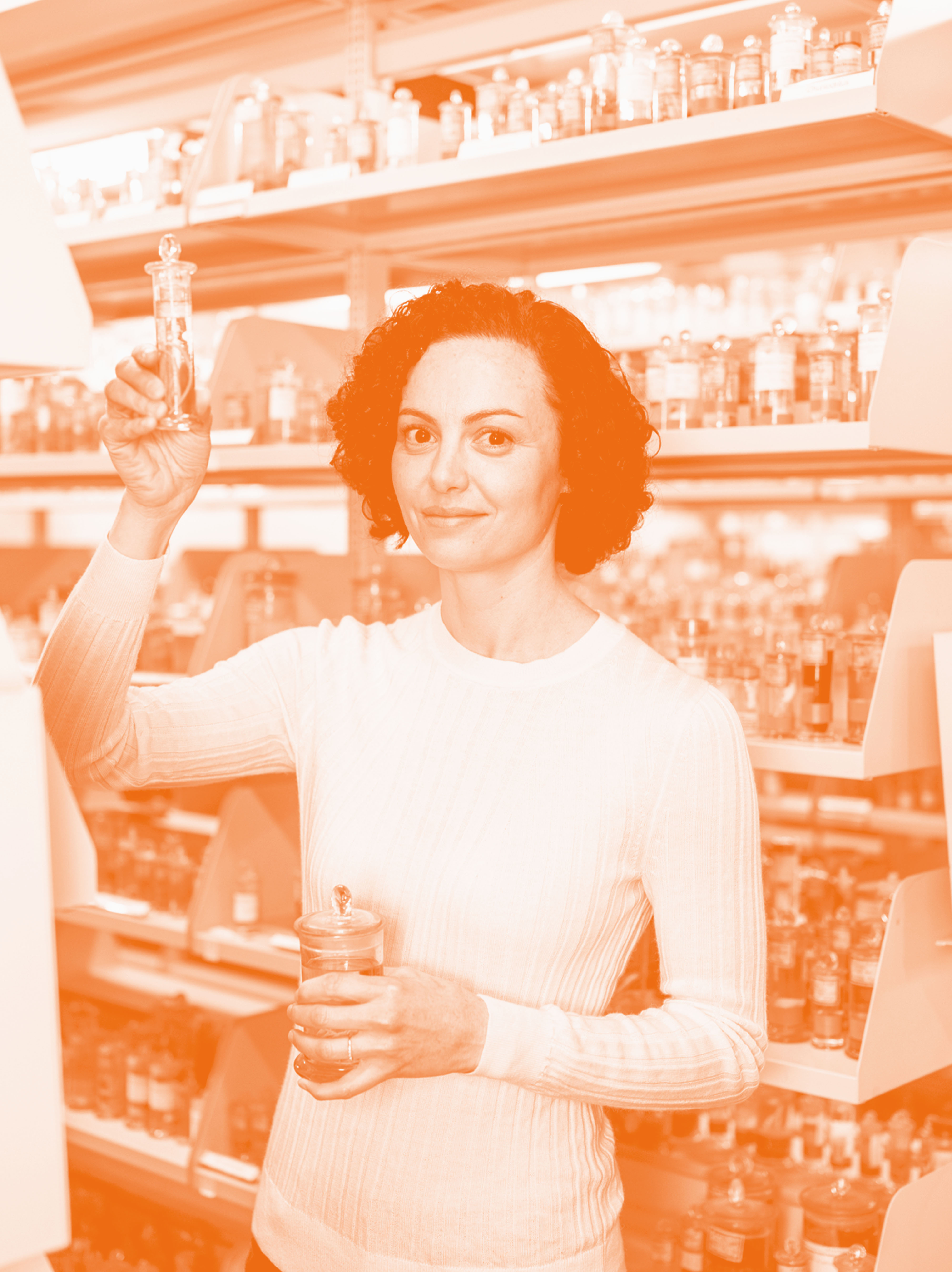 Portrait-Jenna-orange