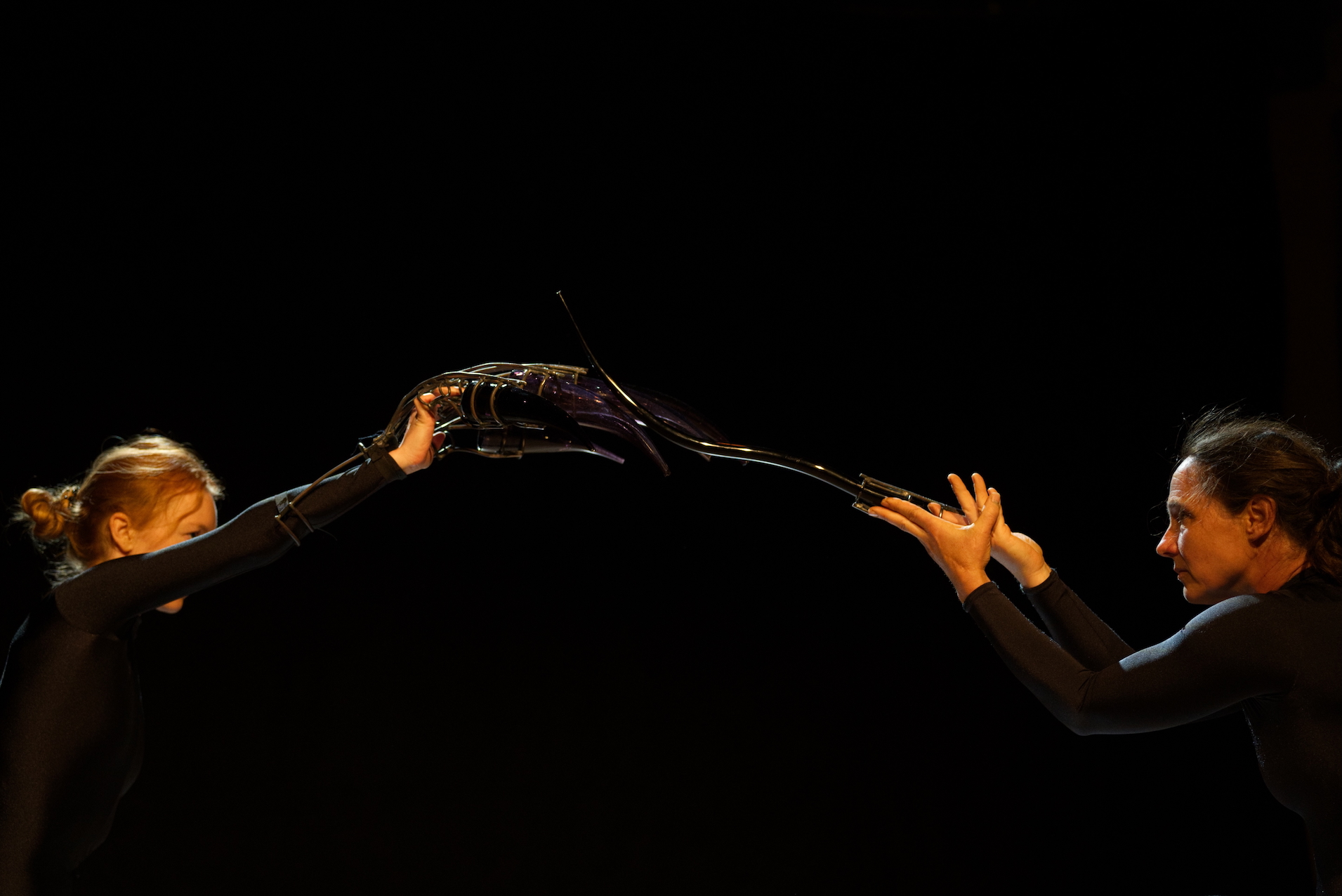 Simone Fezer + Sarah Maria Serve - disTanzen (Foto Jonathan Zwiener und Johanna Jelina Horn)